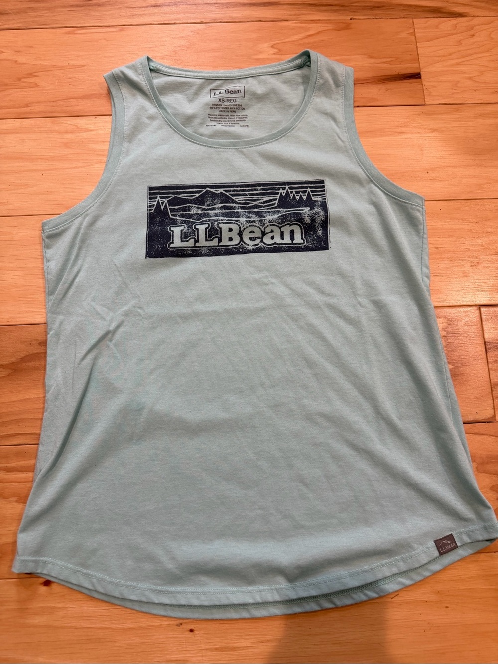 L.L.Bean Women’s XS Graphic Tank Top Blue Logo Sleeveless Outdoor Hiking Shirt